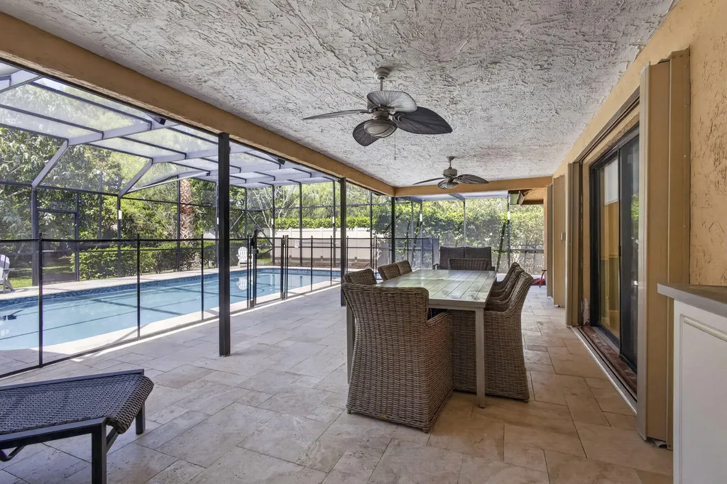 12338 Old Country Road N Wellington FL 33414