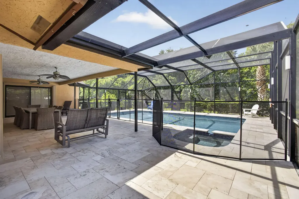 12338 Old Country Road N Wellington FL 33414