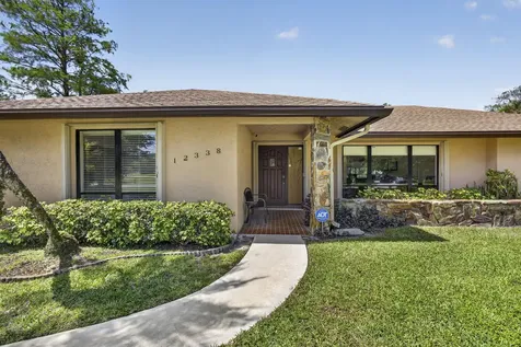 12338 Old Country Road N Wellington FL 33414