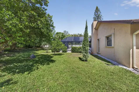 12338 Old Country Road N Wellington FL 33414