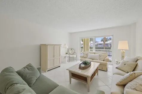 951 De Soto Road Boca Raton FL 33432