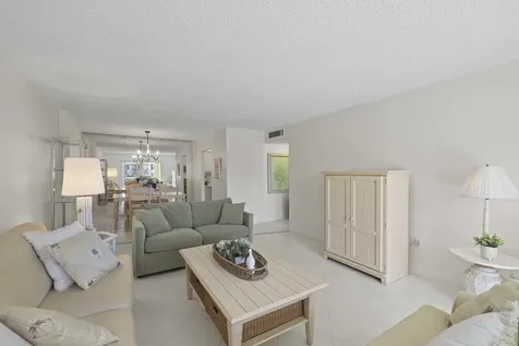951 De Soto Road Boca Raton FL 33432