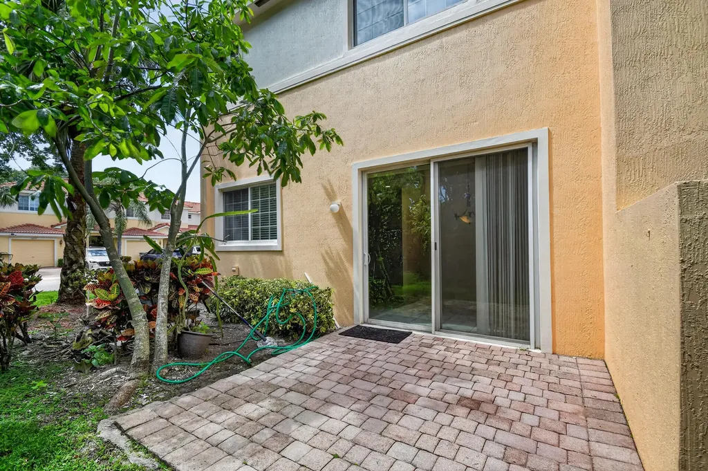 7480 Sarentino Lane Boynton Beach FL 33437