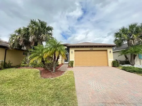 11948 SW Crestwood Circle Port St Lucie FL 34987