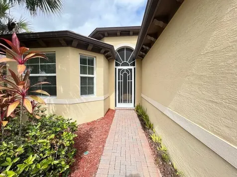 11948 SW Crestwood Circle Port St Lucie FL 34987