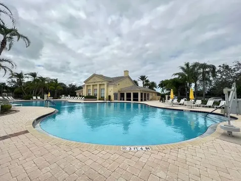 11948 SW Crestwood Circle Port St Lucie FL 34987
