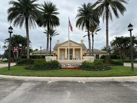 11948 SW Crestwood Circle Port St Lucie FL 34987