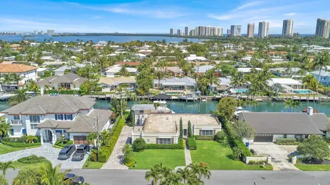 1210 Bimini Lane Singer Island FL 33404