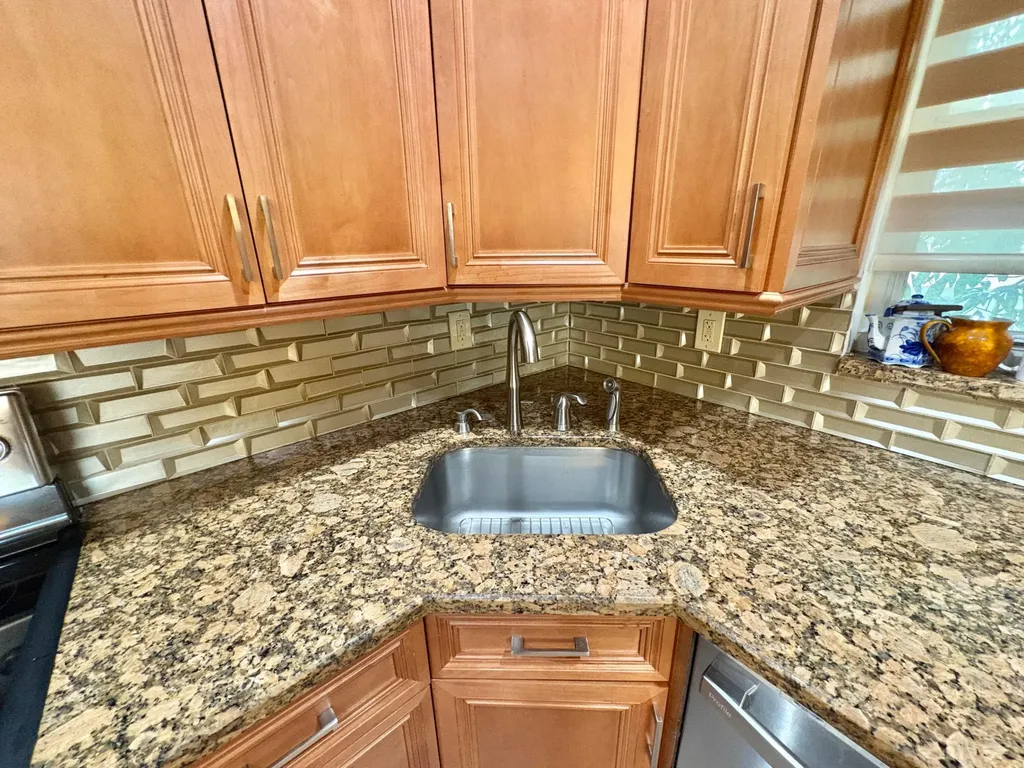 30 Plymouth C West Palm Beach FL 33417