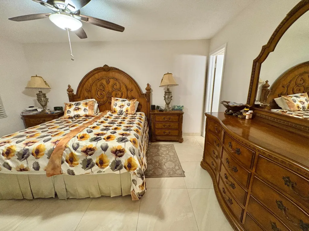 30 Plymouth C West Palm Beach FL 33417