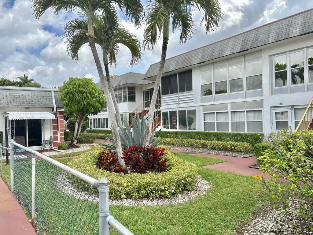 30 Plymouth C West Palm Beach FL 33417