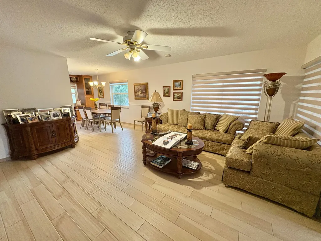 30 Plymouth C West Palm Beach FL 33417