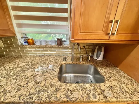 30 Plymouth C West Palm Beach FL 33417