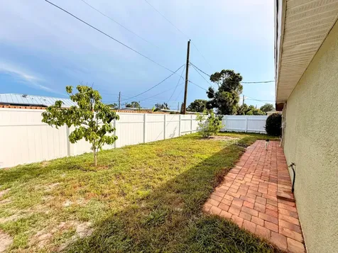 2075 4th Avenue SW Vero Beach FL 32962