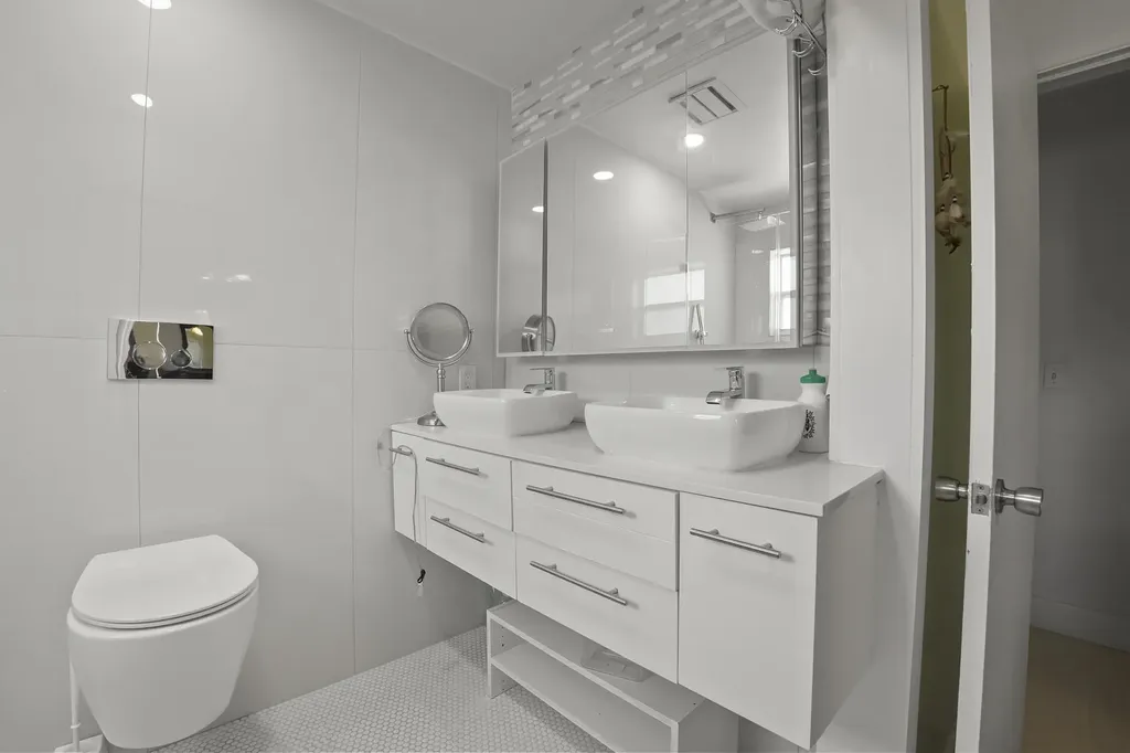 1737 N 14th Avenue N Lake Worth Beach FL 33460