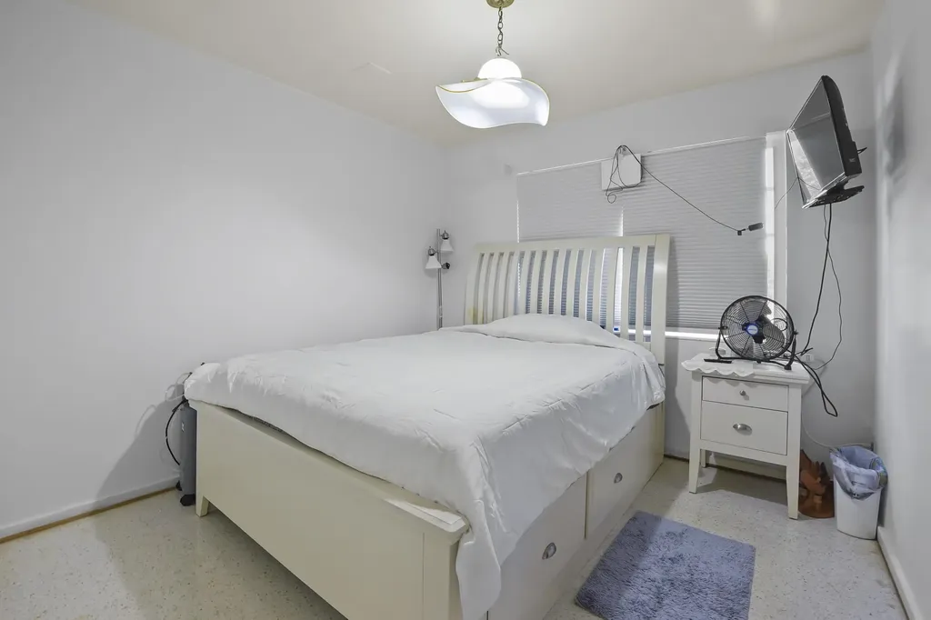 1737 N 14th Avenue N Lake Worth Beach FL 33460