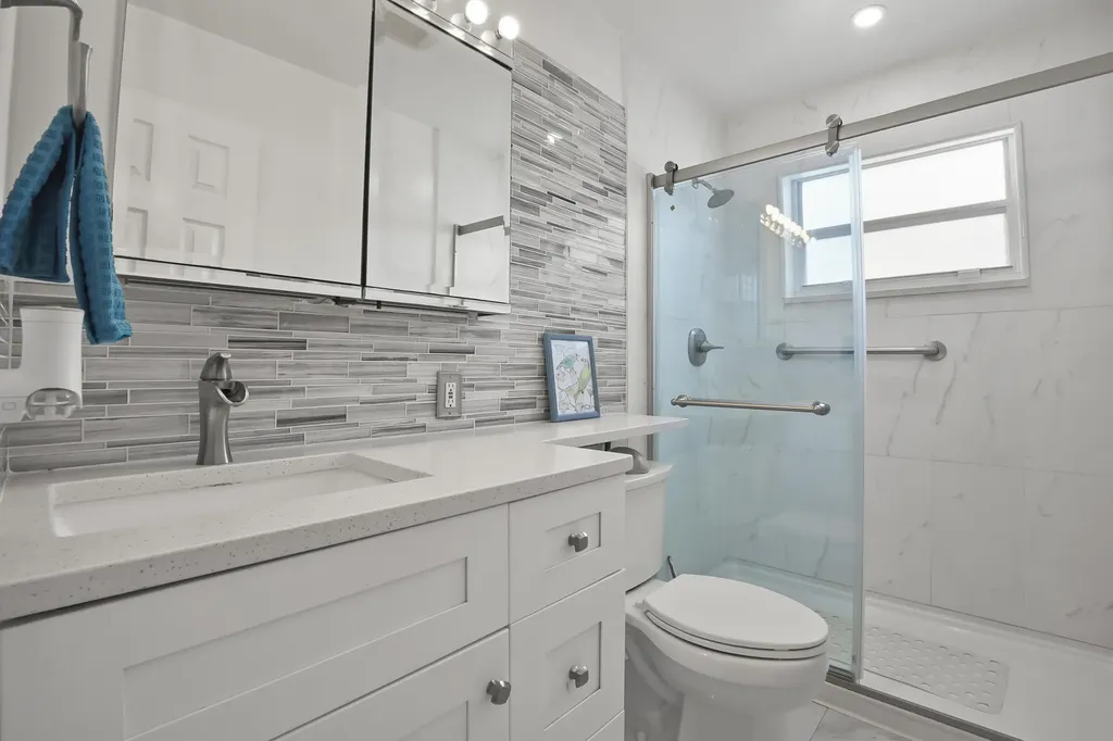 1737 N 14th Avenue N Lake Worth Beach FL 33460