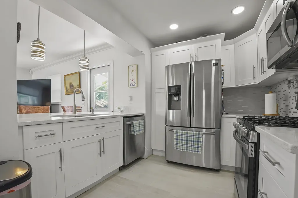 1737 N 14th Avenue N Lake Worth Beach FL 33460