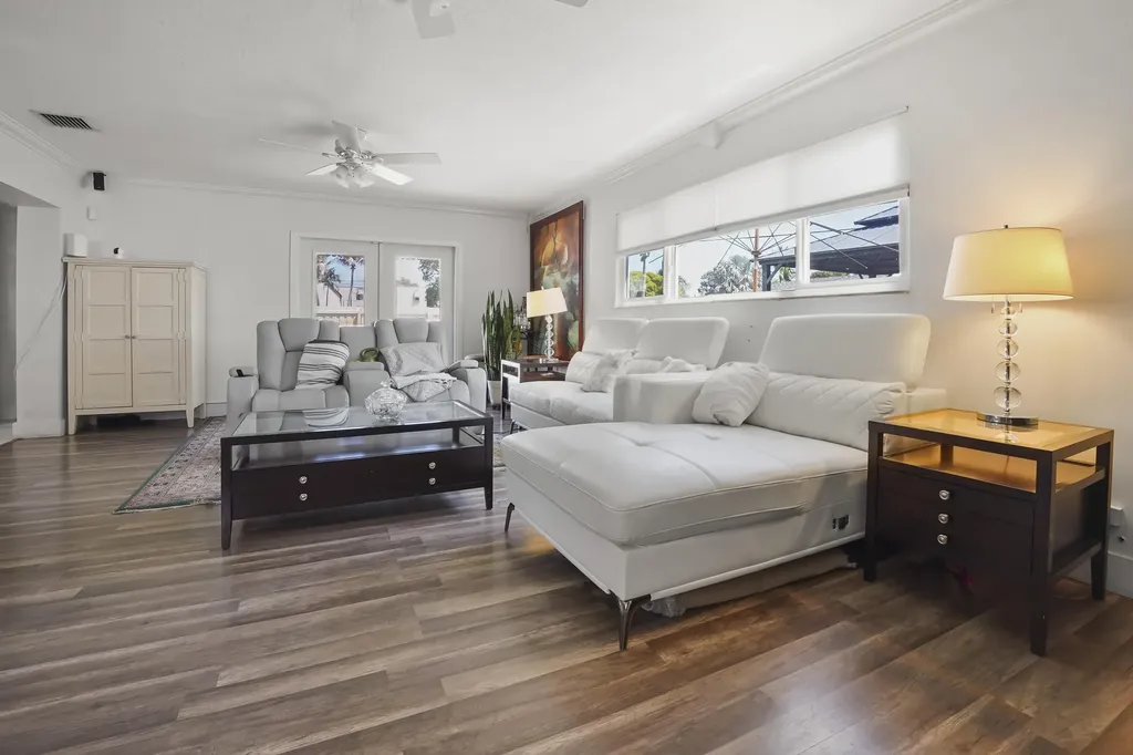1737 N 14th Avenue N Lake Worth Beach FL 33460