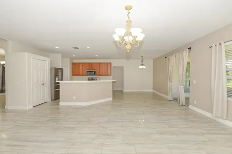 1273 Scarlet Oak Circle Vero Beach FL 32966