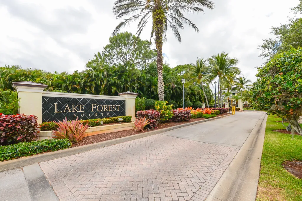 316 SW Maclay Way Port St Lucie FL 34986