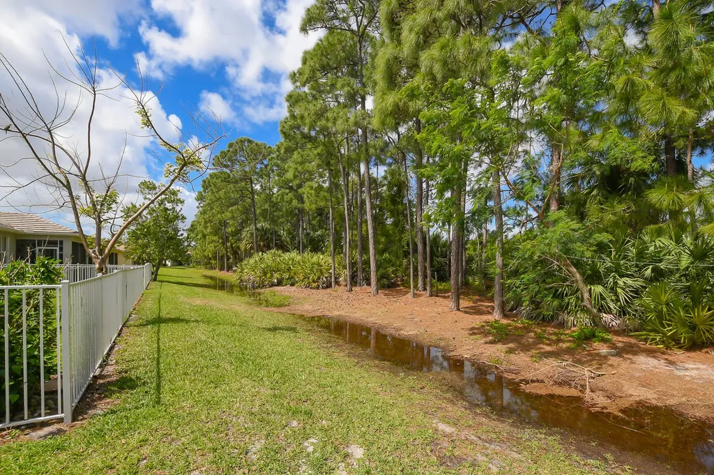 316 SW Maclay Way Port St Lucie FL 34986