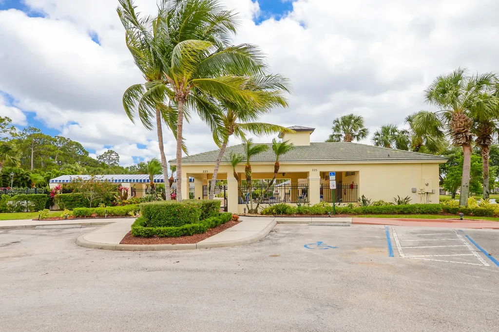 316 SW Maclay Way Port St Lucie FL 34986
