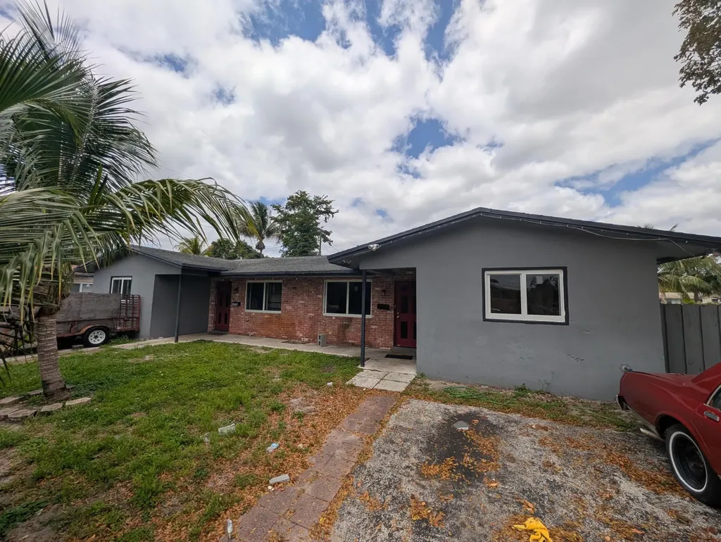 5201 NW 16th Court Lauderhill FL 33313