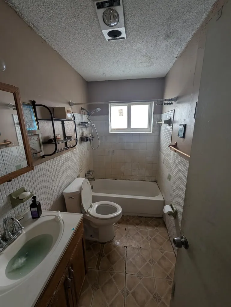 5201 NW 16th Court Lauderhill FL 33313