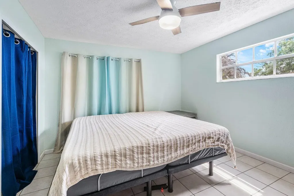 2599 SE Grand Drive Port St Lucie FL 34952