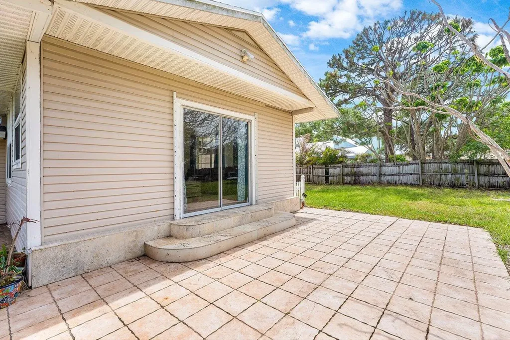 2599 SE Grand Drive Port St Lucie FL 34952