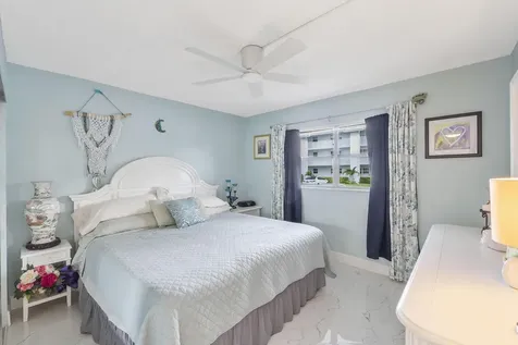 5540 N Ocean Boulevard Ocean Ridge FL 33435