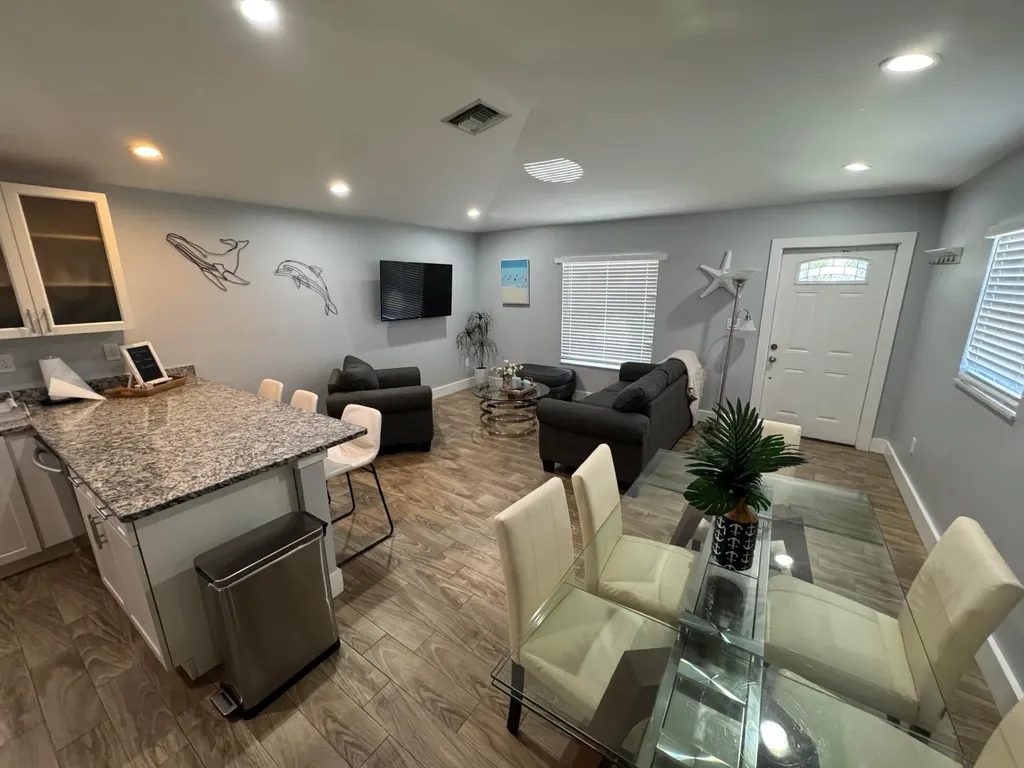 601 N E Street Lake Worth Beach FL 33460