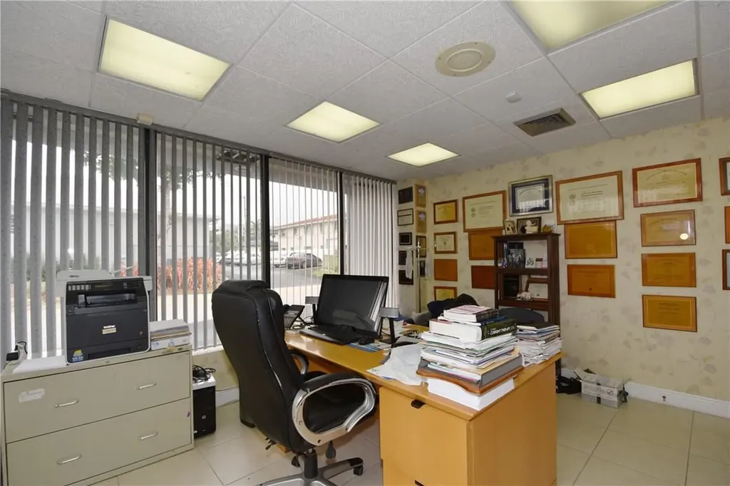 1820 E Commercial Boulevard Fort Lauderdale FL 33308