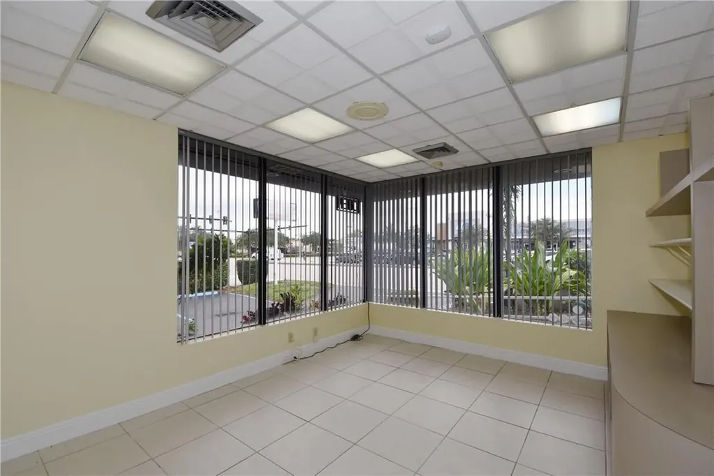 1820 E Commercial Boulevard Fort Lauderdale FL 33308