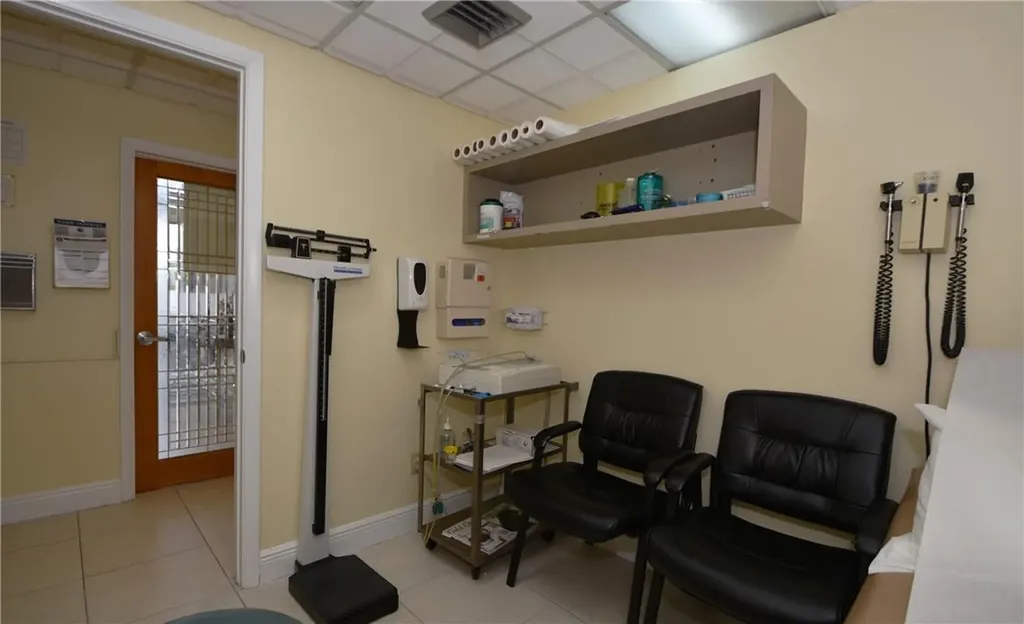 1820 E Commercial Boulevard Fort Lauderdale FL 33308