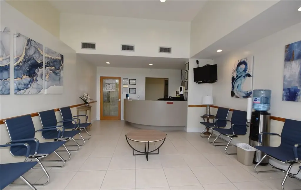 1820 E Commercial Boulevard Fort Lauderdale FL 33308