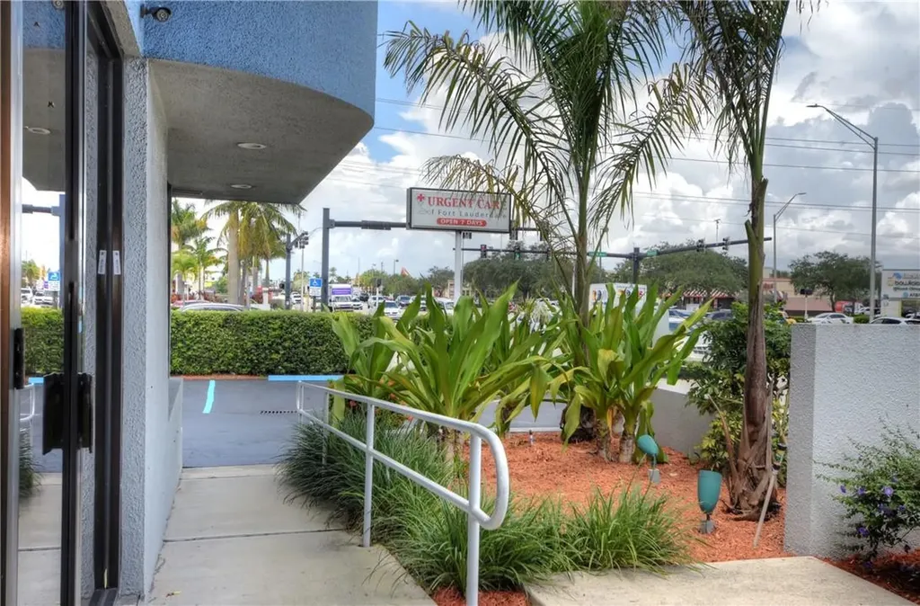 1820 E Commercial Boulevard Fort Lauderdale FL 33308