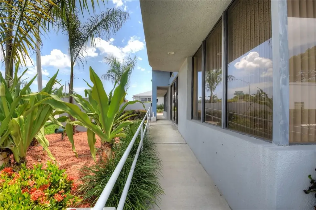 1820 E Commercial Boulevard Fort Lauderdale FL 33308