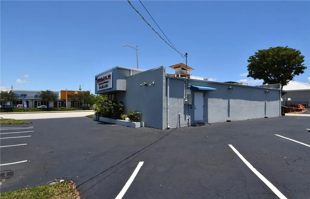 1820 E Commercial Boulevard Fort Lauderdale FL 33308