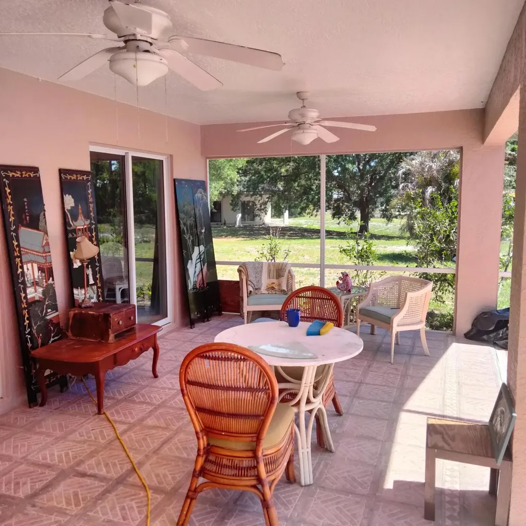 312 SW Buzby Court Port St Lucie FL 34953