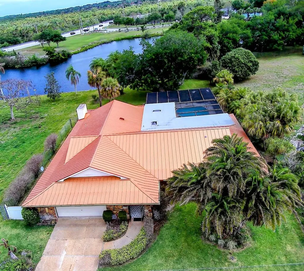 465 SE Naranja Avenue Port St Lucie FL 34983