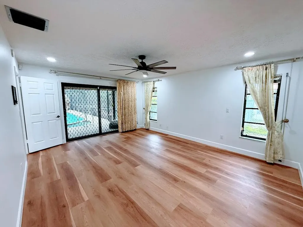 465 SE Naranja Avenue Port St Lucie FL 34983