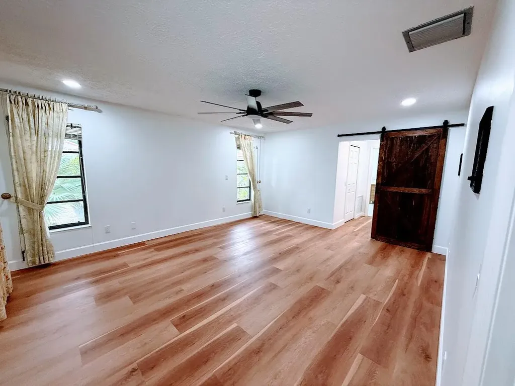 465 SE Naranja Avenue Port St Lucie FL 34983