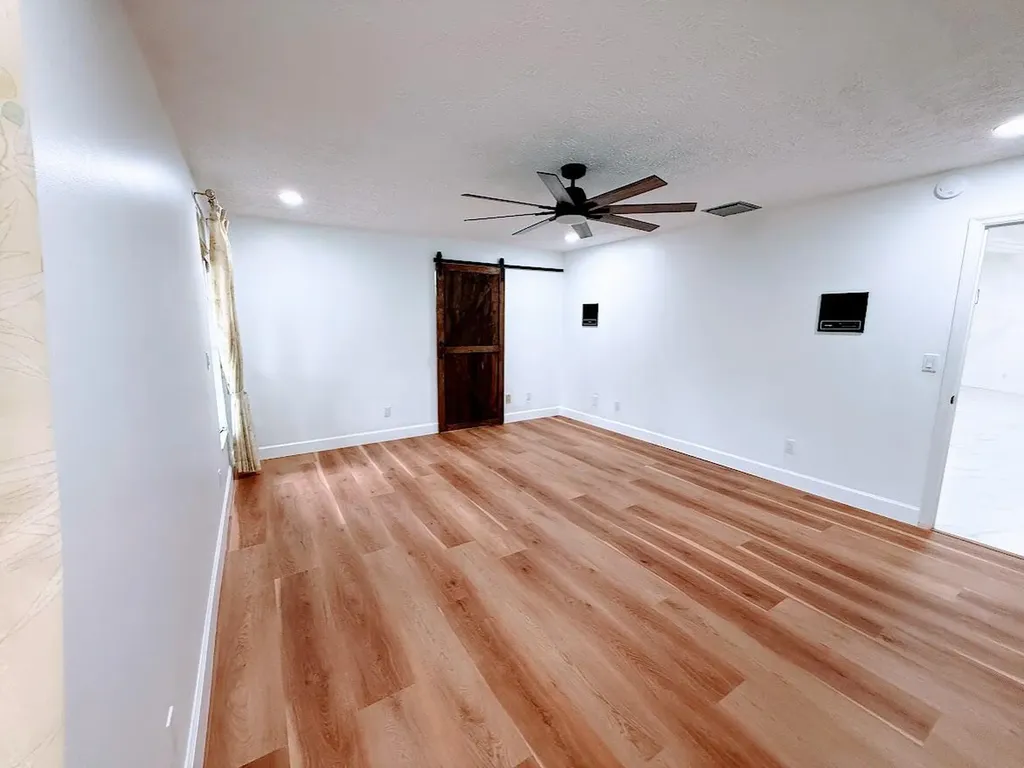 465 SE Naranja Avenue Port St Lucie FL 34983