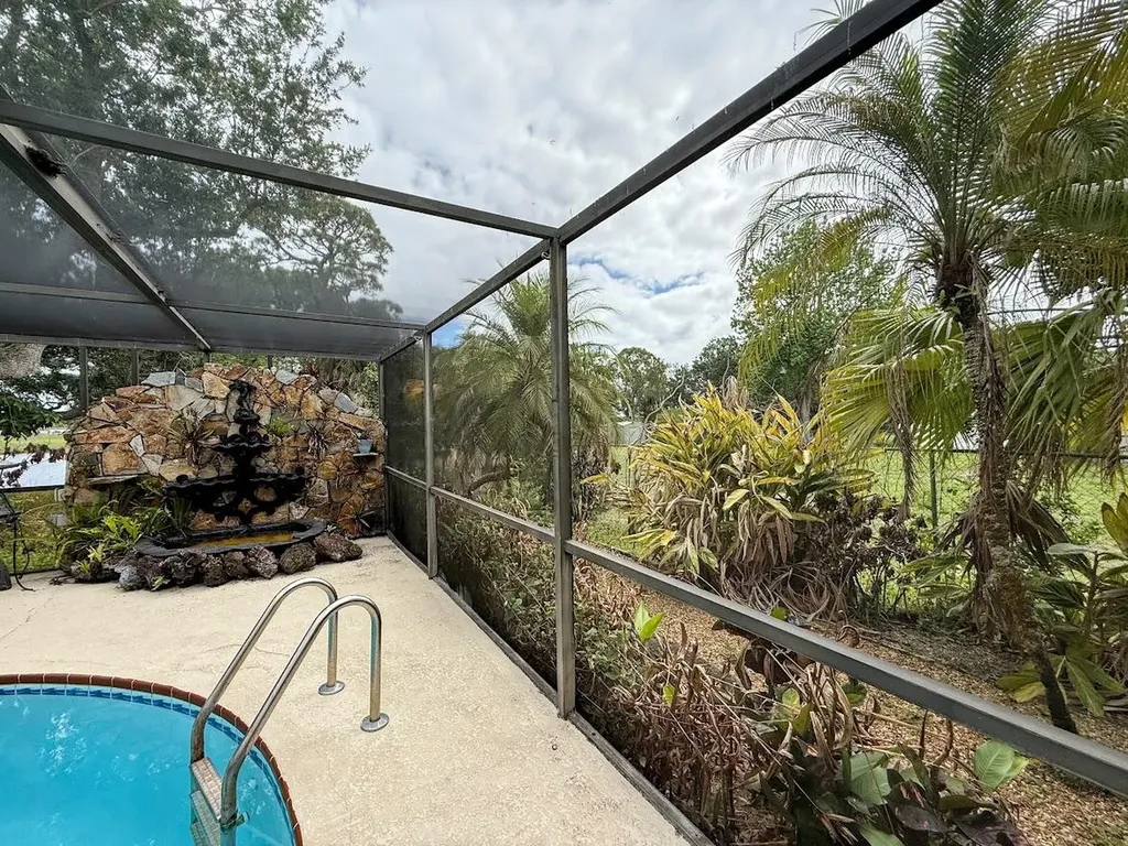 465 SE Naranja Avenue Port St Lucie FL 34983