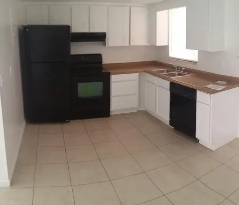 5333 NW 27th Street Lauderhill FL 33313