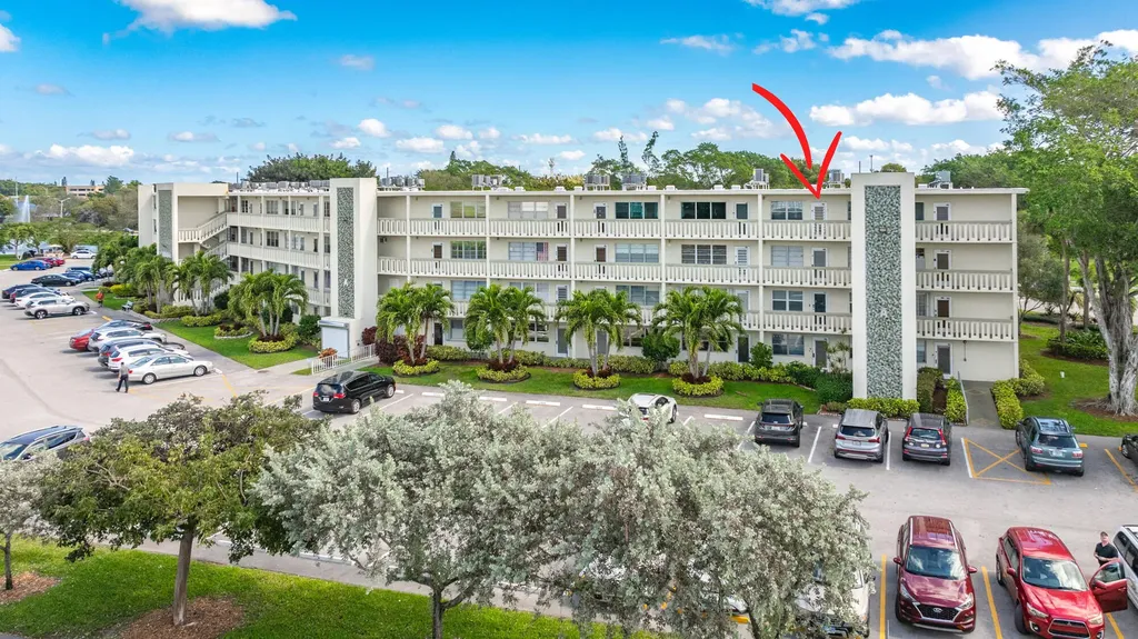 4002 Cambridge A Deerfield Beach FL 33442