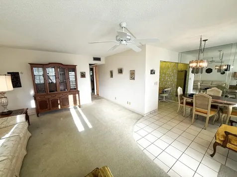 4002 Cambridge A Deerfield Beach FL 33442