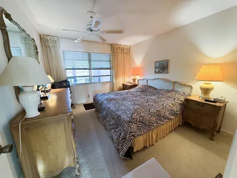 4002 Cambridge A Deerfield Beach FL 33442